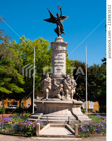 Charleville - Mezieres Monument aux Morts 118861612
