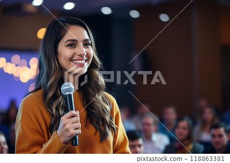 Smiling woman giving a speech 118863381