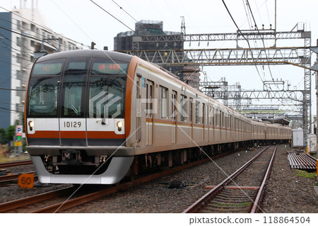 [Y] Tokyo Metro Fukutoshin Line 10000 Series Train (Semi-Express: bound for Motomachi/Chinatown) 118864504