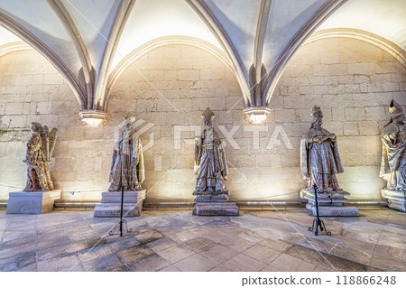 Chapter house at the monastery of Alcobaca, Mosteiro de Santa Maria de Alcobaca at Alcobaca, Portugal Chapter house at the monastery of Alcobaca, Mosteiro de Santa Maria de Alcobaca at Alcobaca, Portugal 118866248