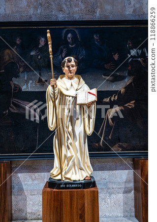 Interior of Alcobaca monastery, Mosteiro de Santa Maria de Alcobaca in Portugal. A Medieval Roman Catholic Monastery Interior of Alcobaca monastery, Mosteiro de Santa Maria de Alcobaca in Portugal. A Medieval Roman Catholic Monastery 118866259
