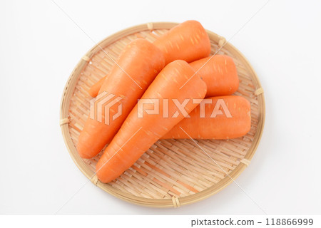 Fresh carrots Fresh carrots 118866999