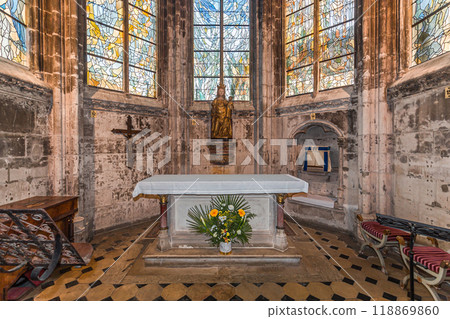 Church of Vernon, France, interiors Church of Vernon, France, interiors 118869860