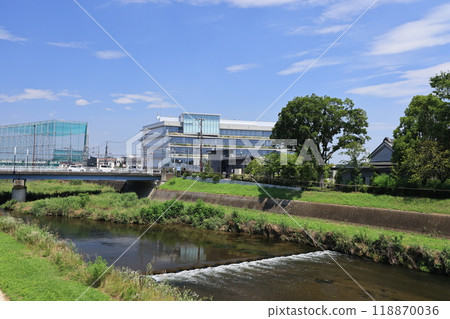 Scenery of Shiki City Hall and the Yanase River flowing in Saitama Prefecture 118870036