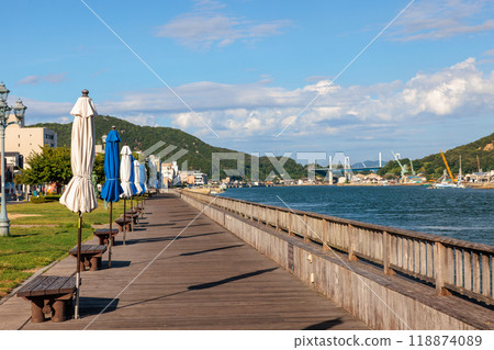 Scenery of Onomichi Station Park (Onomichi City, Hiroshima Prefecture) 118874089