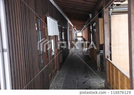 Scenery of Komise Street in winter_Aomori Prefecture Scenery of Komise Street in winter_Aomori Prefecture 118876129