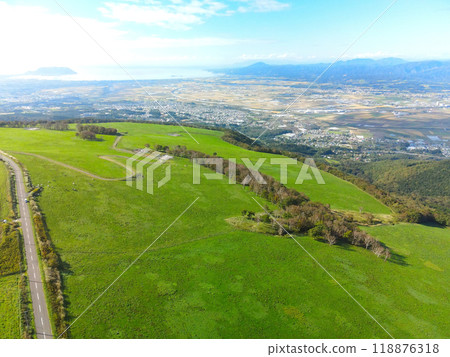 Aerial view of the autumn scenery of Shirotai Ranch in Nanae Town, Hokkaido Aerial view of the autumn scenery of Shirotai Ranch in Nanae Town, Hokkaido 118876318