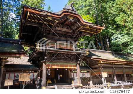 Suwa Taisha Shrine, Shimosha Harumiya grounds, Heihaiden 118876477