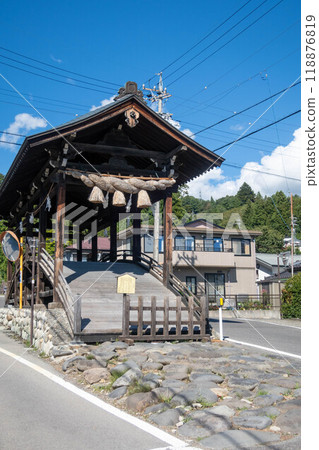 Suwa Taisha Shrine, Shimosha Harumiya, Shimobabashi Bridge on the approach to the shrine 118876819