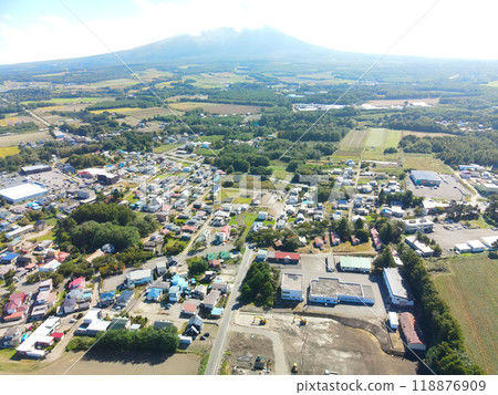 北海道森町本町區秋季街景鳥瞰圖 北海道森町本町區秋季街景鳥瞰圖 118876909