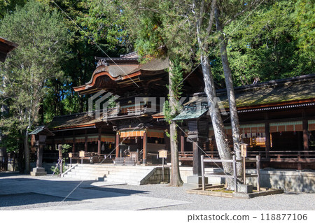 Suwa Taisha Shrine, Shimosha Akimiya's Heihaiden Suwa Taisha Shrine, Shimosha Akimiya's Heihaiden 118877106