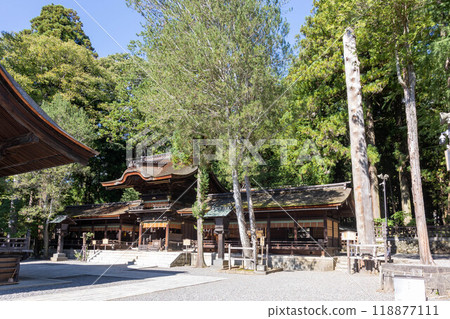 諏訪大社、下社秋宮靈堂 118877111