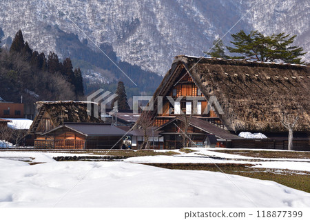 Winter Shirakawa-go 118877399