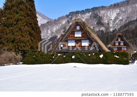 冬天的白川鄉 118877593