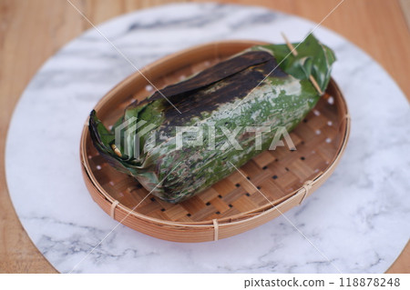 Grilled rice served on a wooden plate. Grilled rice served on a wooden plate. 118878248