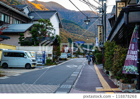 Kakeyu Onsen Town in the evening 118878268