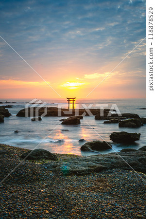 Sunrise and the Torii gate of Kamiiso Sunrise and the Torii gate of Kamiiso 118878529