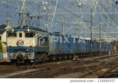 Paper transport freight train (Train 3461) towed by EF65-1001 locomotive_Photographed on 2007/12/5 118880357