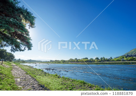嵐山公園臨泉寺地區附近的夏日桂河 嵐山公園臨泉寺地區附近的夏日桂河 118881870
