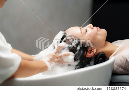 美容院頭部spa形象 美容院頭部spa形象 118883374