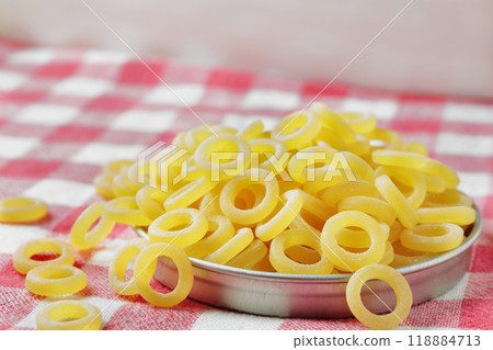 Pasta Sicilian rings close up 118884713