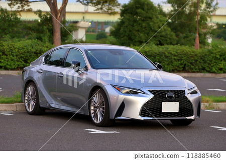 Luxury sedan image Luxury sedan image 118885460