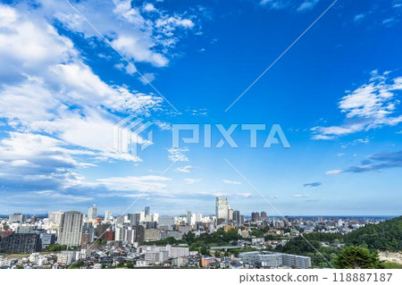 從仙台市青葉區仙台城跡(青葉城)俯瞰仙台市的秋天 從仙台市青葉區仙台城跡(青葉城)俯瞰仙台市的秋天 118887187