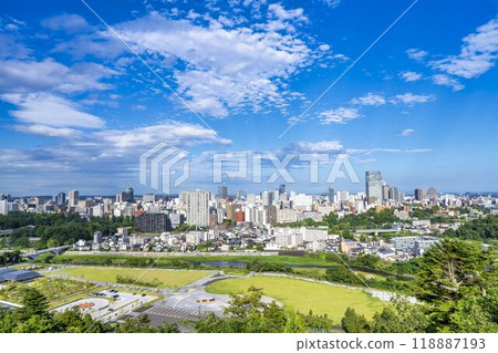 從仙台市青葉區仙台城跡（青葉城）俯瞰仙台市的秋天 118887193