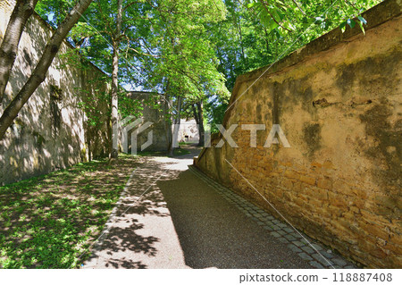 Metz, France. The ramparts of Fort Bellecroix along the Seille River on May 11, 2024. 118887408