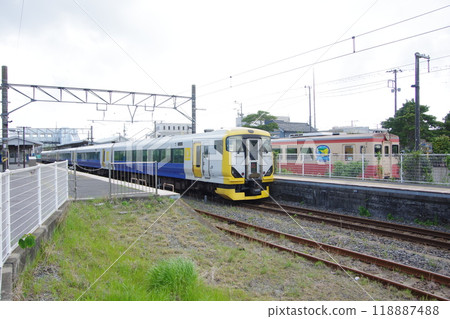 特急若潮、夷隅鐵道柴油車(大原站) 特急若潮、夷隅鐵道柴油車(大原站) 118887488