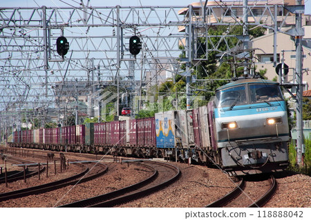 EF66-127牽引的貨運列車在著名拍照地點排成長隊形穿過大彎道_攝於2009年9月9日 EF66-127牽引的貨運列車在著名拍照地點排成長隊形穿過大彎道_攝於2009年9月9日 118888042
