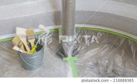 Protecting and protecting exterior wall paint with a masker 118889365