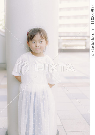 Kids in the city 118889952