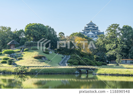 Okayama Castle tower, which has undergone major renovations in the Reiwa era, seen from Okayama Korakuen, one of Japan's three most famous gardens, Okayama City, Okayama Prefecture Okayama Castle tower, which has undergone major renovations in the Reiwa era, seen from Okayama Korakuen, one of Japan's three most famous gardens, Okayama City, Okayama Prefecture 118890548