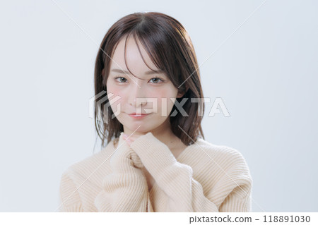 Young woman with Korean style makeup and clothes 118891030