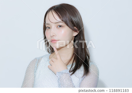 Young woman with Korean style makeup and clothes 118891183