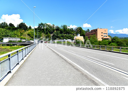 Takeda Bridge / View of Nirasaki City Hall from the Kamanashi River (Nirasaki City, Yamanashi Prefecture) [September 2024] 118892875