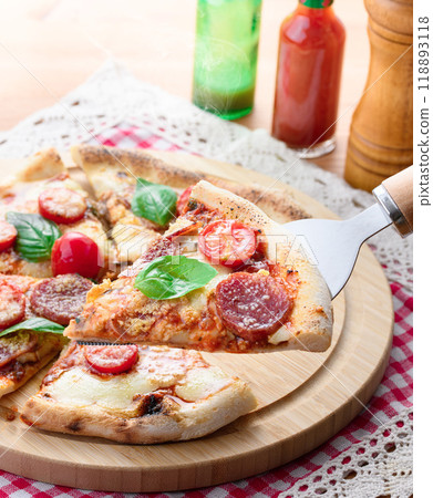 Pizza Margherita Pizza Margherita 118893118