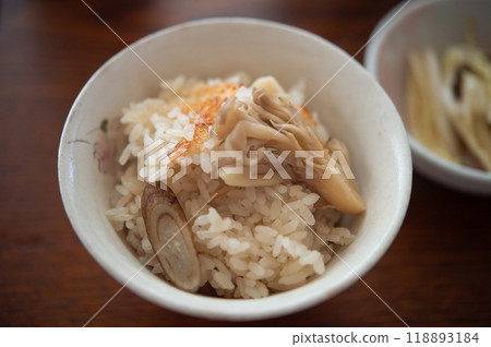 麥捐贈米飯 118893184