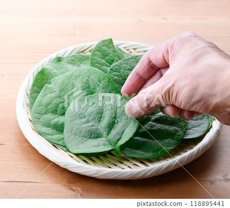 A nutritious green and yellow vegetable: Tsurumurasaki A nutritious green and yellow vegetable: Tsurumurasaki 118895441