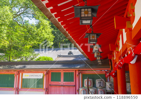 Isonokami Shrine Corridor (Tenri City, Nara Prefecture) 118896550