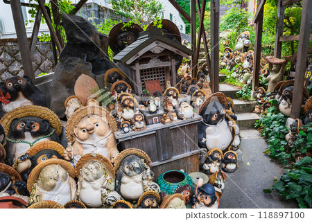 滋賀郡的陶器之鄉信樂 118897100