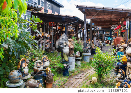 滋賀郡的陶器之鄉信樂 滋賀郡的陶器之鄉信樂 118897101