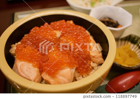 Harako rice, a local dish from Miyagi Prefecture Harako rice, a local dish from Miyagi Prefecture 118897749