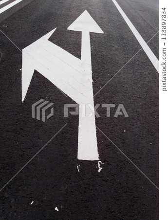 road marking 118897834