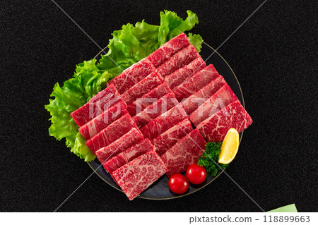 Domestic Japanese black beef, lean yakiniku, plated, bird's-eye view 118899663