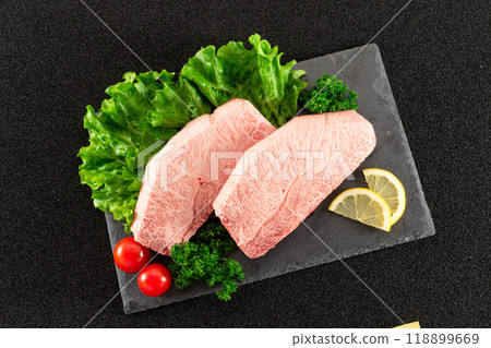 Japanese black beef, top sirloin steak, two plates, bird's-eye view 118899669