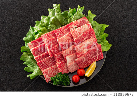 Domestic black-haired wagyu beef, grilled thigh meat, plated, bird's-eye view 118899672