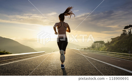 女人慢跑(AI 生成圖像) 女人慢跑(AI 生成圖像) 118900691