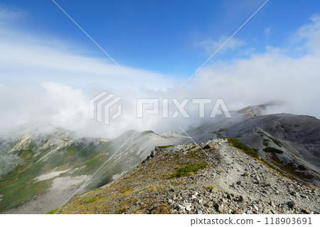 Mount Korenge and the sky 118903691